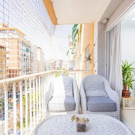 C34 Cosy 4 Bdr Close To Maria Zambrano Malaga